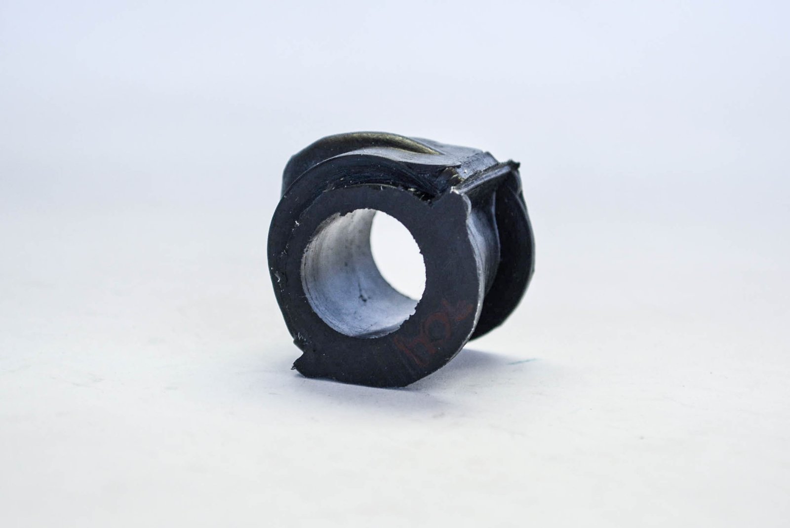 GOMA DE BARRA ESTABILIZADORA SENTRA | VE704